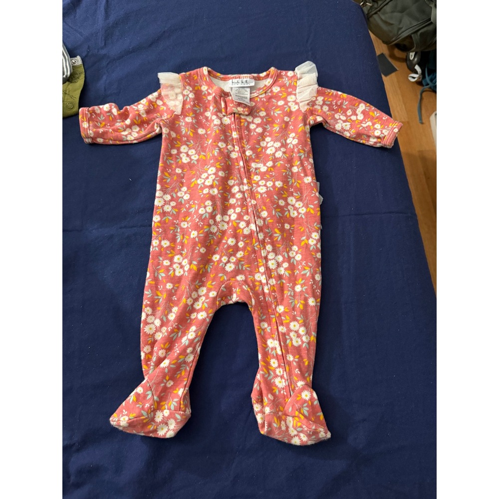 Nicole Miller New York Baby Girls Daisy Floral Ruffle Footed Sleeper Pink 0-3M